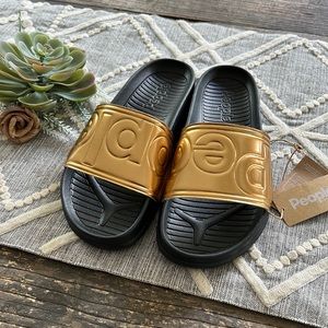 PEOPLE FOOTWEAR slides / sandals  - black/gold - NEW with tags! ☀️